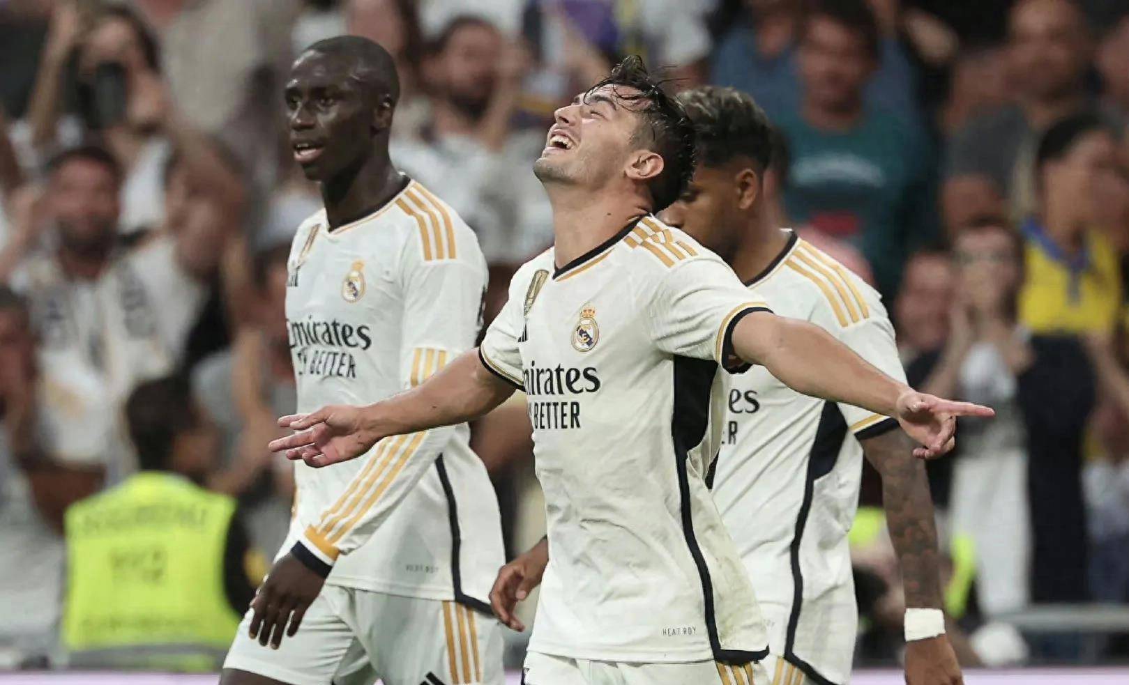 包含清晨毕尔巴鄂竞技备战社区盾，单刀错失细节曝光，赛场秩序良好，赛季目标并未改变的词条-爱游戏入口