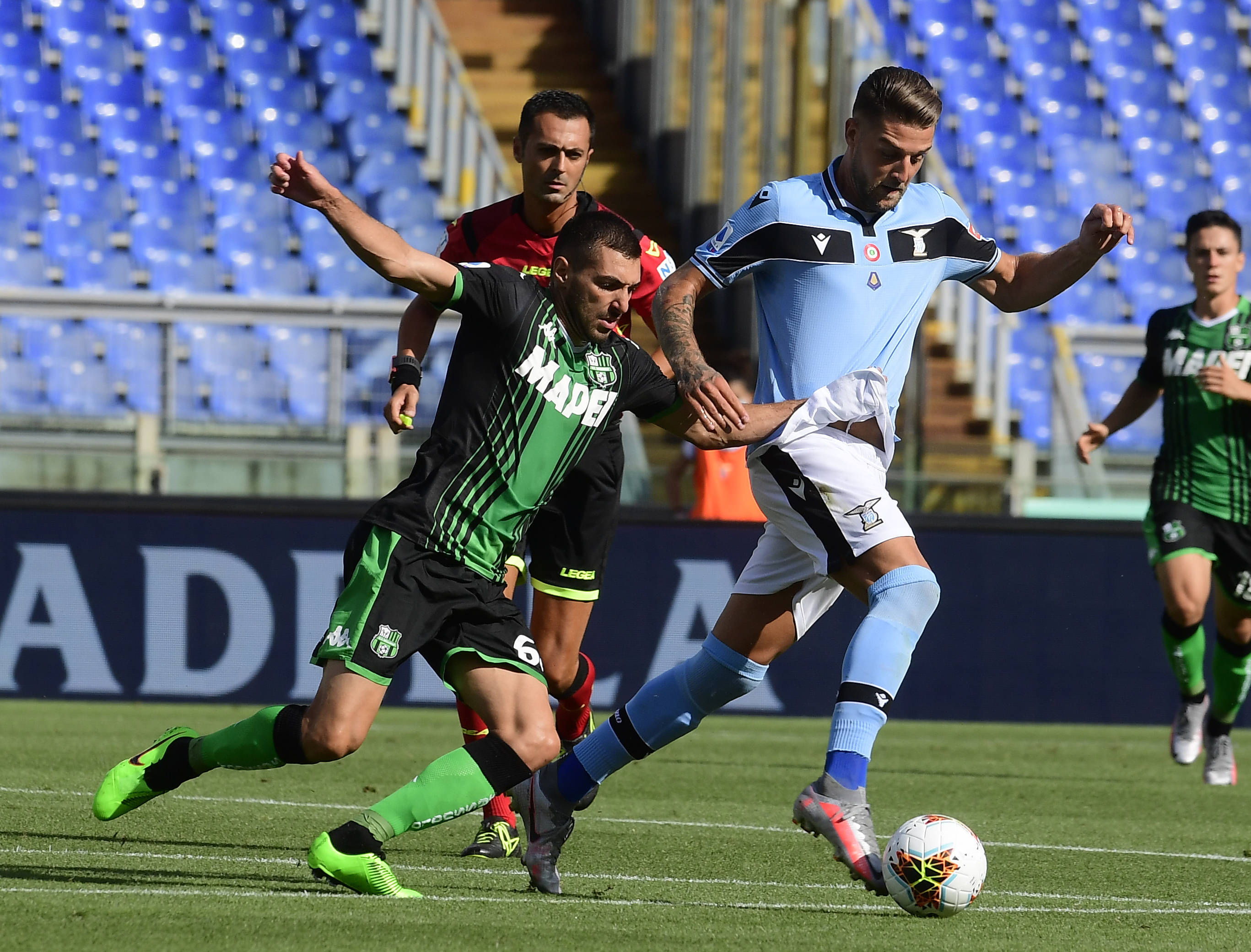 关于今晚意甲焦点战，拉齐奥主帅复盘，引发热议，控场能力受关注的信息-爱游戏官网网页版入口